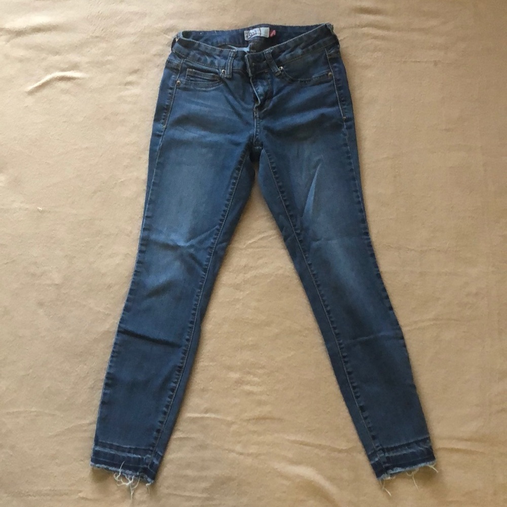 SO size 3 skinny jeans